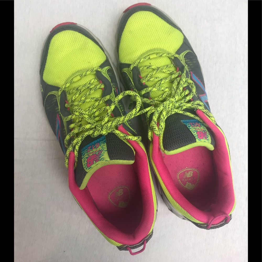 New balance shoes